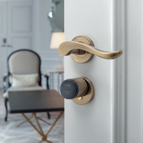 Elektroniczne zamki dla apartamentów i hoteli otwierane telefonem